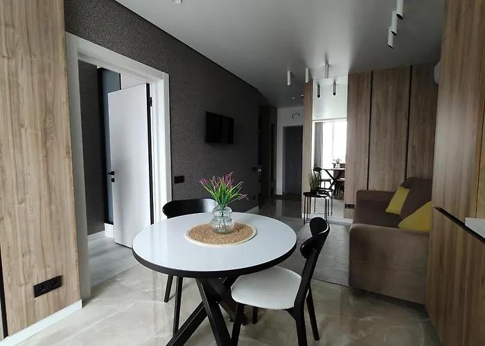 дизайнерські 2 кімнатні стрийська *